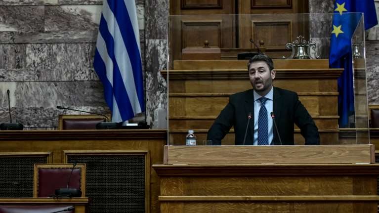 Πρόταση μομφής: Το &quot;κόλπο&quot; Ανδρουλάκη για να μιλήσει και αυτός στη Βουλή- Πριν από τους Μητσοτάκη και Τσίπρα