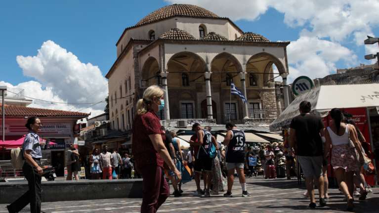 Κορονοϊός: Τριπλασιάστηκαν οι νοσηλείες λόγω Ομικρον 5 - Να επανέλθουν τα μέτρα ζητά ο ΠΟΥ