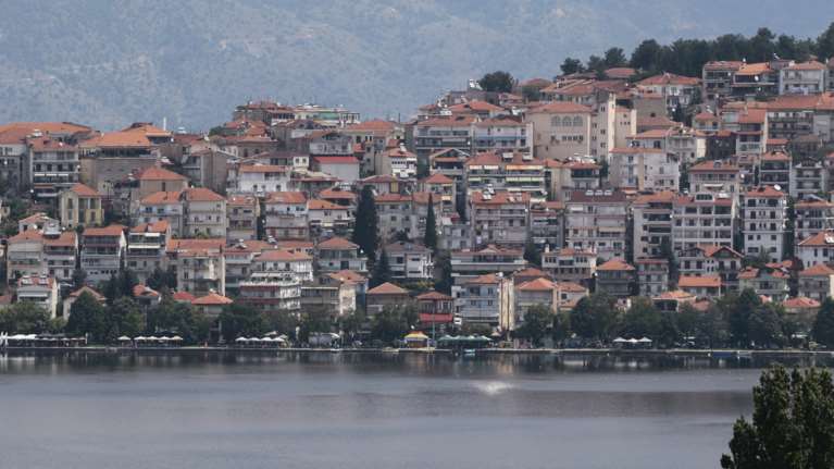 Καταπατημένα ακίνητα: Πώς θα βγάλουν καθαρούς τίτλους ιδιοκτησίας 70.000 ιδιοκτήτες