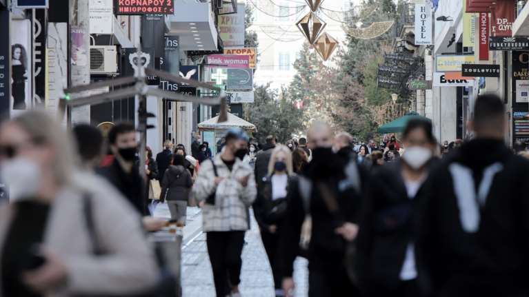 Προς μικρή χαλάρωση των μέτρων: Στο τραπέζι η επιστροφή της μουσικής στην εστίαση – Δεν αλλάζει το ωράριο
