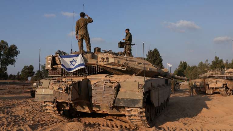 Ισραήλ: Η χερσαία επιχείρηση δεν αναβλήθηκε λόγω καιρού - Τελειώνουν τα καύσιμα στα νοσοκομεία της Γάζας