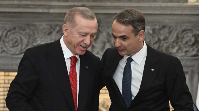 Το τέταρτο ραντεβού Μητσοτάκη - Ερντογάν μέσα σε έναν χρόνο - Χαμηλές προσδοκίες, "αγκάθια" και προκλήσεις