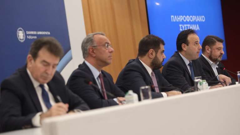 Ερχονται 1.388 κάμερες για τροχαίες παραβάσεις στους δρόμους της Αθήνας: Mε SMS οι κλήσεις στον οδηγό