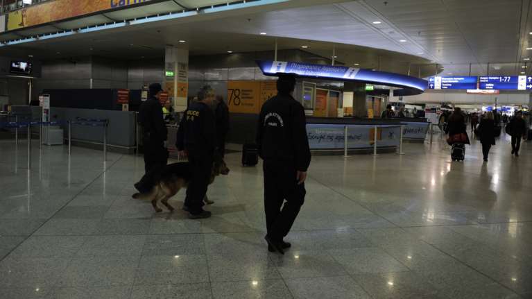 Συναγερμός σε Ελ. Βενιζέλος και έξι νοσοκομεία μετά από email φάρσα για βόμβες - Αναφορές στο Ισλάμ