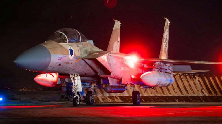 Παγκόσμιος συναγερμός για τη Μέση Ανατολή: &quot;Κήρυξη πολέμου η επίθεση του Ιράν&quot; - Τα τρία σενάρια για την αντίδραση του Ισραήλ