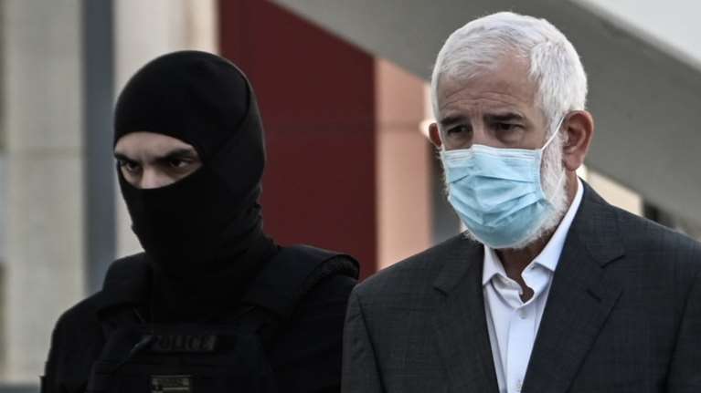 Δίκη Φιλιππίδη: Ξέσπασε σε λυγμούς μέσα στο δικαστήριο η μητέρα της πρώτης κοπέλας - &quot;Γιατί να μου βιάσει το παιδί;&quot;