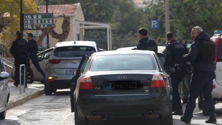 Πληροφορίες για μεγάλο χτύπημα που ετοίμαζαν το πρώην στέλεχος των &quot;Πυρήνων της Φωτιάς&quot; και οι ΟΥΚαδες