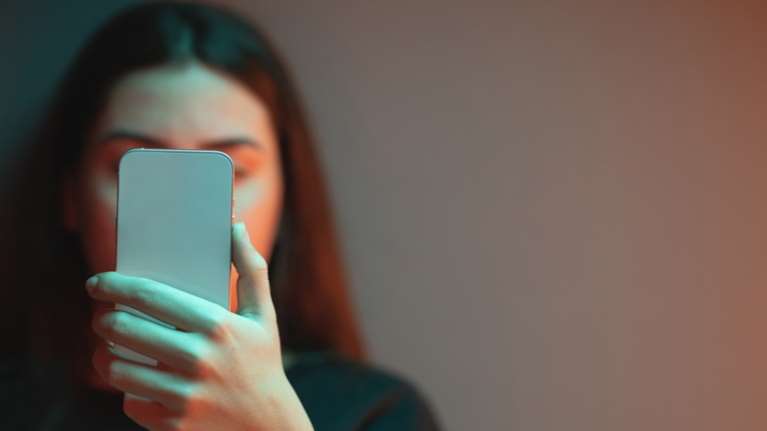 Ναύπακτος: Προκλητικοί οι ανήλικοι που έφτιαξαν γυμνές φωτογραφίες συμμαθητριών τους - &quot;Θέλαμε να γελάσουμε&quot;