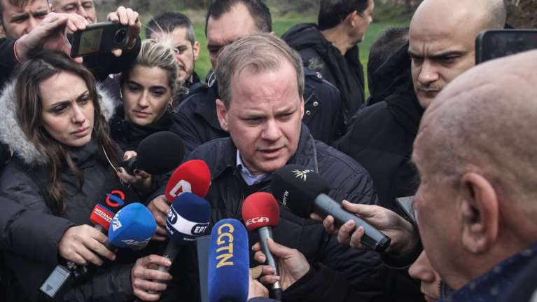 Παραιτήθηκε ο Κώστας Καραμανλής - Ανέλαβε την πολιτική ευθύνη ως &quot;ελάχιστη ένδειξη σεβασμού στα θύματα&quot;