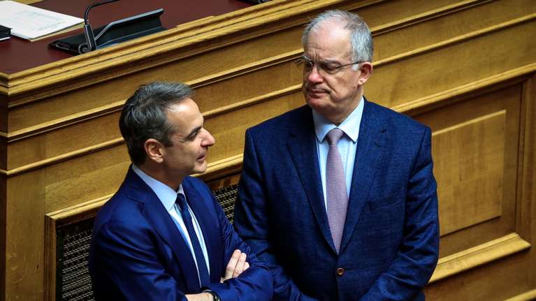 Κλείνει πληγές και μέτωπα εκ δεξιών ο Μητσοτάκης - Γιατί επέλεξε τον Τασούλα για την Προεδρία της Δημοκρατίας