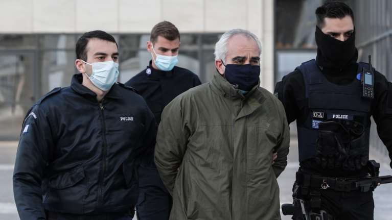 Δίκη &quot;Dr Kontos&quot;: Η ώρα της απολογίας για τον ψευτογιατρό - Κατηγορείται για 12 ανθρωποκτονίες και 14 απόπειρες