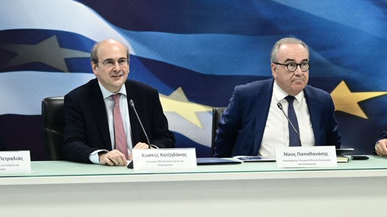 Παράταση του market pass έως τον Οκτώβριο – 70 ευρώ οριζόντια αύξηση στους δημοσίους υπαλλήλους - Όλα τα νέα μέτρα