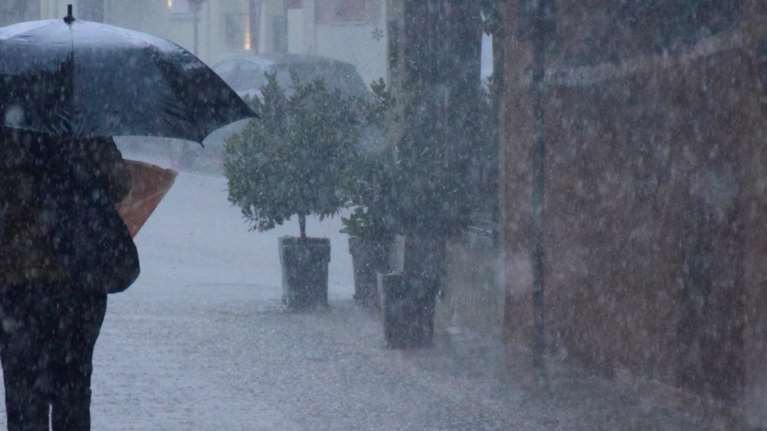 Καιρός: Ραγδαία επιδείνωση από την Παρασκευή - Βροχές και καταιγίδες &quot;απρόβλεπτης έντασης&quot;