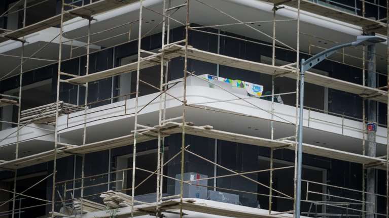 Δήμοι εναντίον ΝΟΚ: Μάχη μέχρις εσχάτων στο ΣτΕ για την πλήρη κατάργηση του νόμου