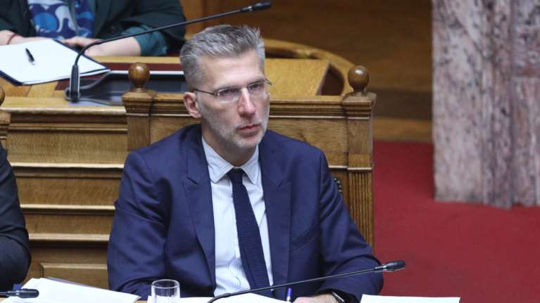 Σκέρτσος: Δίκαιη και ισορροπημένη πολιτική τα αφορολόγητα φιλοδωρήματα έως 300 ευρώ/μήνα