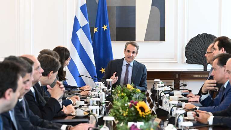 "Γκάζια" Μητσοτάκη στους υπουργούς και στις μεταρρυθμίσεις - Τα σημάδια και οι "κάρτες"