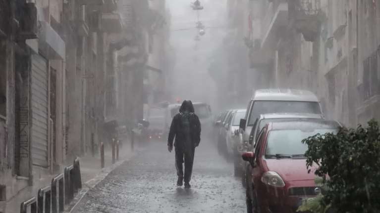 Έκτακτο δελτίο της ΕΜΥ για βροχές και καταιγίδες σε Ιόνιο, Δυτική Ελλάδα και Ήπειρο - Εστάλη και 112
