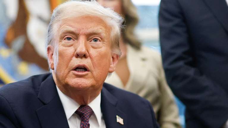 Γάζα: Η Χαμάς θέλει άμεση ανταλλαγή ομήρων και κρατουμένων - "Αν δεν συμφωνήσουν θα ακολουθήσει μαζική αιματοχυσία", λέει ο Τραμπ