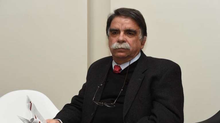 Κορονοϊός - Καμπανάκι Βατόπουλου για την αύξηση των κρουσμάτων: Η στρατηγική πρέπει να αλλάξει άμεσα