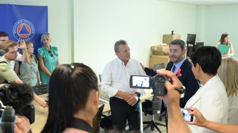 Ο Ανδρουλάκης στη Θεσσαλία: Να υπάρξουν υποδομές που θα την κάνουν ανθεκτική απέναντι σε ακραία φαινόμενα