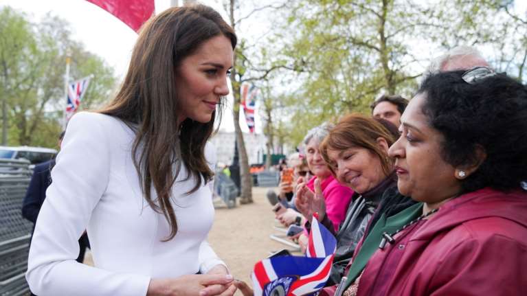 Παράταση για το επίσημο come back της Κέιτ Μίντλετον: Τελικά επιστρέφει στις 8 Ιουνίου και όχι μετά το Καθολικό Πάσχα...