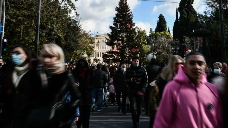 Ώρα μηδέν για τον Χριστουγεννιάτικο μποναμά - Το σχέδιο της κυβέρνησης