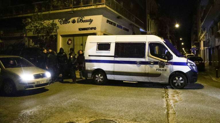 Στα χέρια της ΕΛΑΣ δύο διαρρήκτες στον Κολωνό - Προσπάθησαν να διαφύγουν