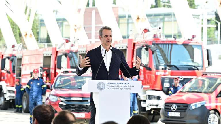 Μητσοτάκης στην παράδοση 164 νέων πυροσβεστικών οχημάτων: Οι περισσότερες δυνάμεις που είχαμε ποτέ