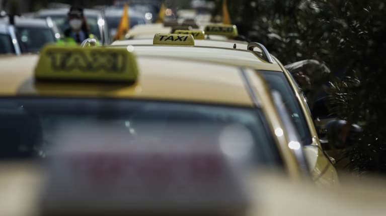 Λ. Συγγρού: "Με πυροβόλησαν χωρίς να φταίω" - Τι λέει ο ταξιτζής που δέχθηκε σφαίρες έξω από γνωστό κλαμπ [Βίντεο]