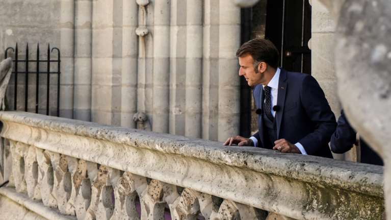 Politico: Γιατί το αδιέξοδο Μακρόν αποδυναμώνει συνολικά την Ευρώπη - &quot;Στις Βρυξέλλες γράφουν την πολιτική νεκρολογία του&quot;