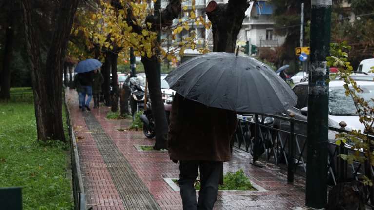 Καιρός: Συνεχίζονται σήμερα οι βροχές και οι καταιγίδες - Ακόμα δύο κύματα κακοκαιρίας προ των πυλών