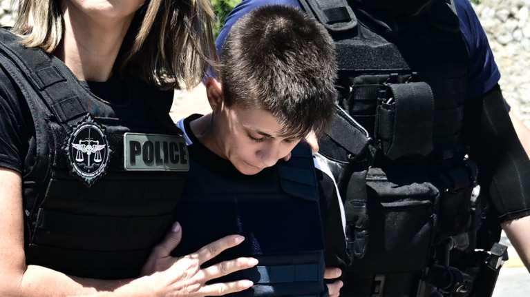 Ο πατριός της Μουρτζούκου σπάει τη σιωπή του: Δεν ήταν σωστή η μάνα της, φερόταν άσχημα - Η Ειρήνη έτρωγε ξύλο