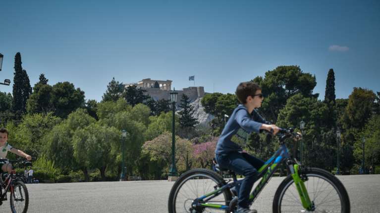 Αίθριος καιρός σήμερα με τοπικές νεφώσεις - Πότε έρχονται αλκυονίδες ημέρες με 20άρια