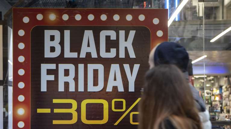 Black Friday 2022: Πότε πέφτει φέτος η ημέρα των μεγάλων εκπτώσεων