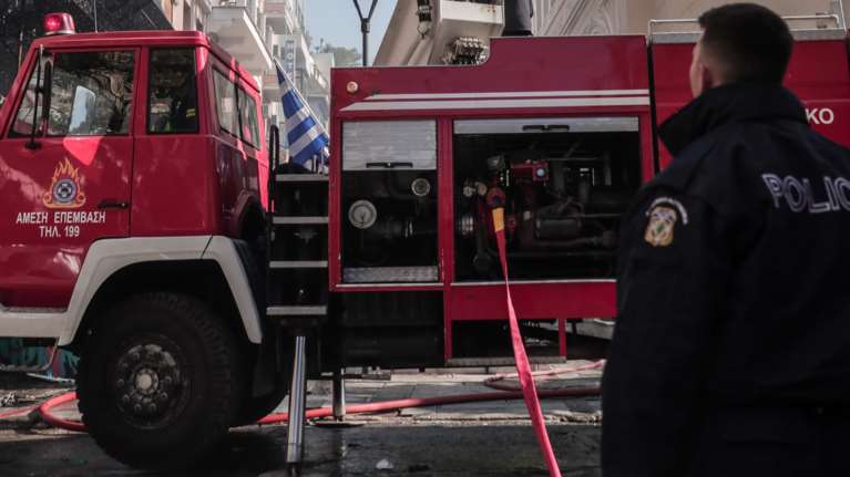 Τραγωδία στο Πόρτο Ράφτη: Νεκρός 58χρονος που παρασύρθηκε από αγροτικό μέσα σε γκαράζ πολυκατοικίας