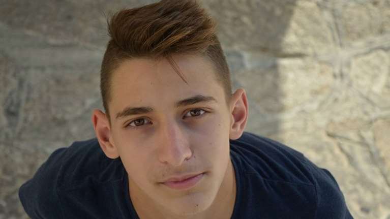 Ραγίζει καρδιές ο πατέρας του 21χρονου συνοριοφύλακα: Είδα τ’ άλλα τα παιδιά στο νοσοκομείο, το δικό μου δεν το έβλεπα