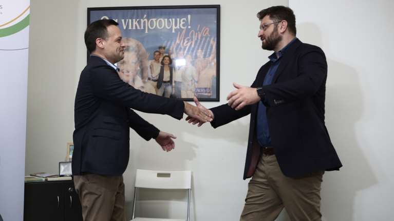 Ο Ζαχαριάδης για τον &quot;μυστικό αρραβώνα&quot; των &quot;87&quot; με τον Δούκα ώστε να αναλάβει την δημαρχία- &quot;Ούτε τον νόμο δεν έχετε διαβάσει&quot;