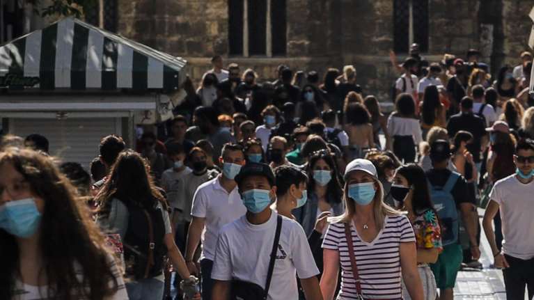 Κορονοϊός: Πληροφορίες για νέο ρεκόρ κρουσμάτων σήμερα - Νέα σύσκεψη στο Μαξίμου με τη συμμετοχή Τσιόδρα