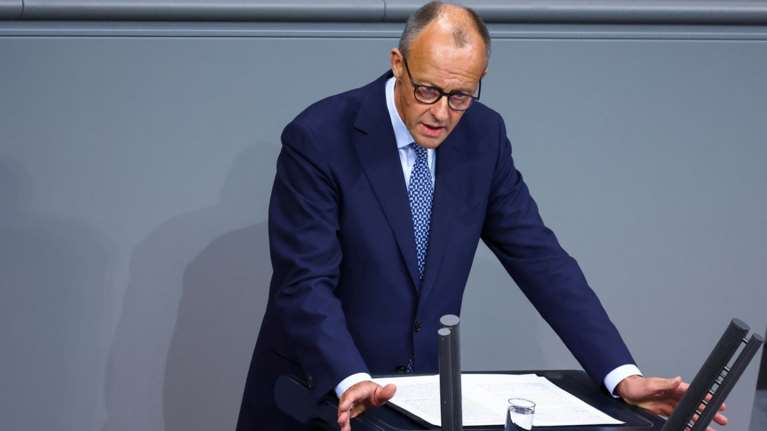 Γερμανία: Ο αρχηγός του CDU ζητάει άμεσα ψήφο εμπιστοσύνης και εκλογές - Ανταρσία του φιλελεύθερου υπουργού Μεταφορών