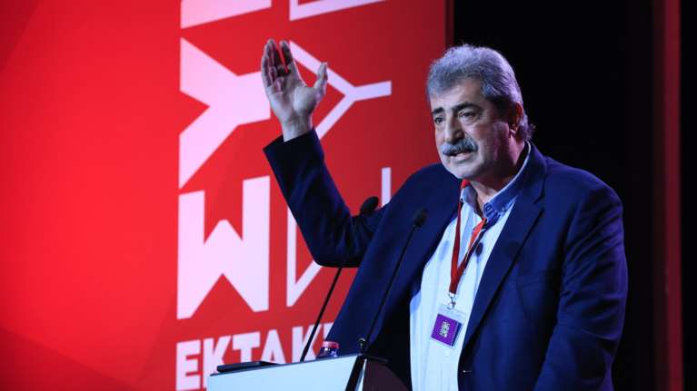 Επικές ατάκες Πολάκη για Κασσελάκη: "Διάβαζε από auto cue ό,τι του έγραφαν - Παρουσίασε τον πλούτο και τον σκύλο του"