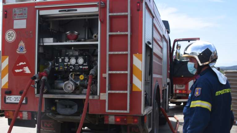 Παπάγου: Επίθεση με εμπρηστικό μηχανισμό σε αυτοκίνητο - Καταστράφηκε ολοσχερώς [βίντεο]