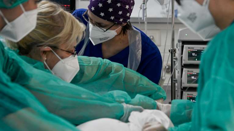 Θρήνος στην Ξάνθη: Πέθανε 32χρονη έγκυος από κορονοϊό - Σε θερμοκοιτίδα το νεογέννητο