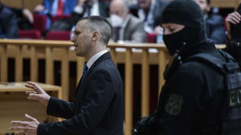 Εκτός νόμου το κόμμα Κασιδιάρη; Η πρόταση Αλιβιζάτου, το σχέδιο της κυβέρνησης και ο στόχος της αυτοδυναμίας