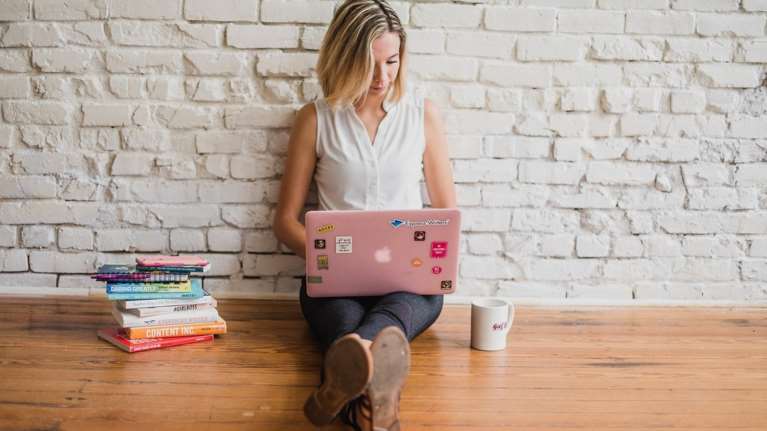 Η ΑΑΔΕ διέγραψε πρόστιμο 170.000 ευρώ της εφορίας Σύρου σε γνωστή influencer: Πώς τη γλίτωσε τελικά