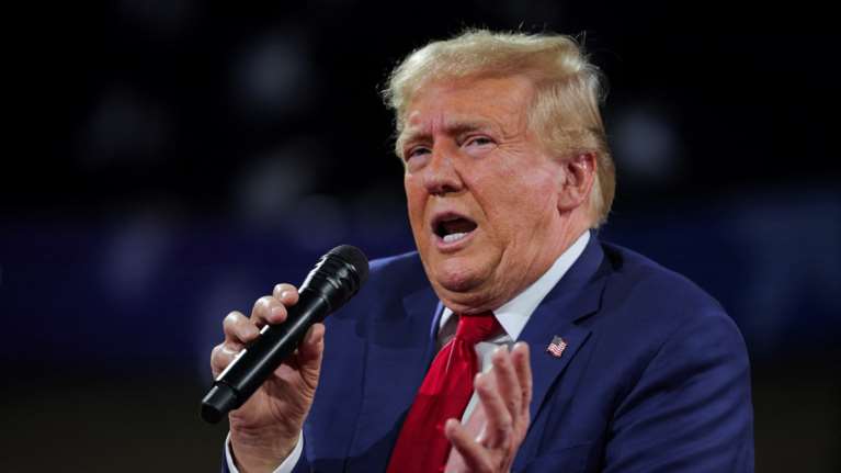 Απτόητος ο Τραμπ: Επανέλαβε ότι οι μετανάστες στο Οχάιο τρώνε... κατοικίδια ζώα