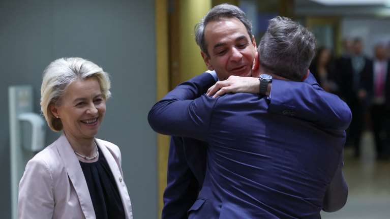 Σύνοδος Κορυφής: Ανθρωπιστικούς διαδρόμους και "παύσεις" πυρός στη Γάζα ζητούν οι Ευρωπαίοι - Τι είπε ο Μητσοτάκης