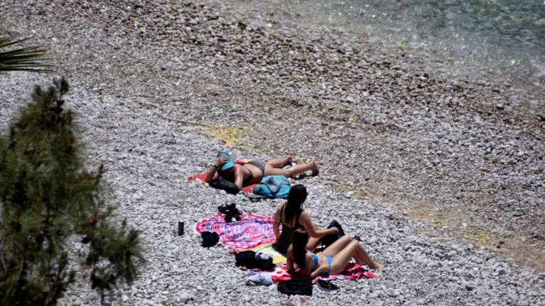 Καθηγητής Γώγος για παραλίες: Απόσταση μικρότερη του ενός μέτρου δημιουργεί πρόβλημα