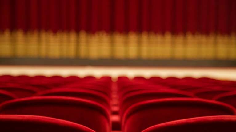 Έρχεται νέα καταγγελία για ηθοποιό: Παγιδεύει γκέι παντρεμένους και τους εκβιάζει με φωτογραφίες [βίντεο]