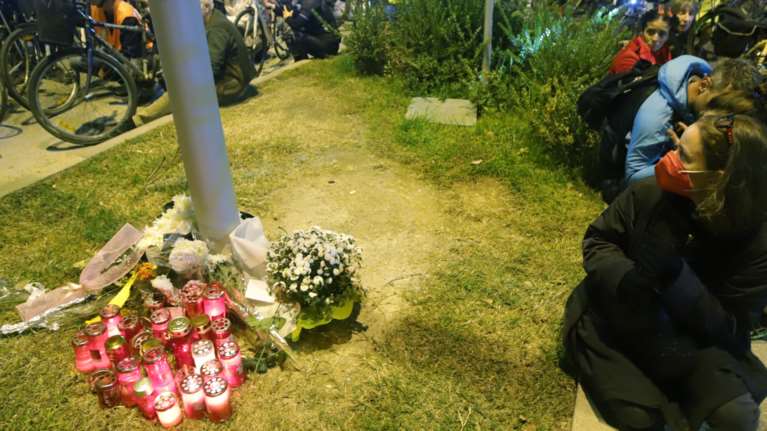 Θεσσαλονίκη: Συγκίνηση στην ποδηλατοπορεία στη μνήμη της Δήμητρας Ιορδανίδου που έχασε τη ζωή της στην άσφαλτο [εικόνες-βίντεο]
