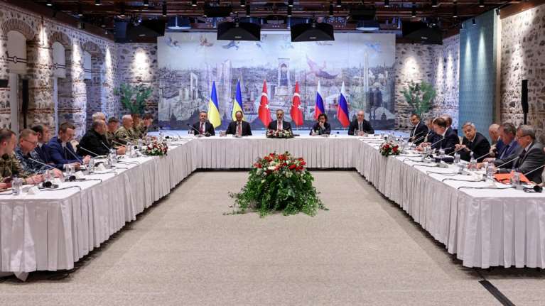 Συμφωνία Ρωσίας-Ουκρανίας για ανταλλαγή 2.000 αιχμαλώτων πολέμου - Νέα συνάντηση μετά την παρουσίαση των σχεδίων για εκεχειρία